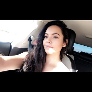 Meet your Posher, Mayra